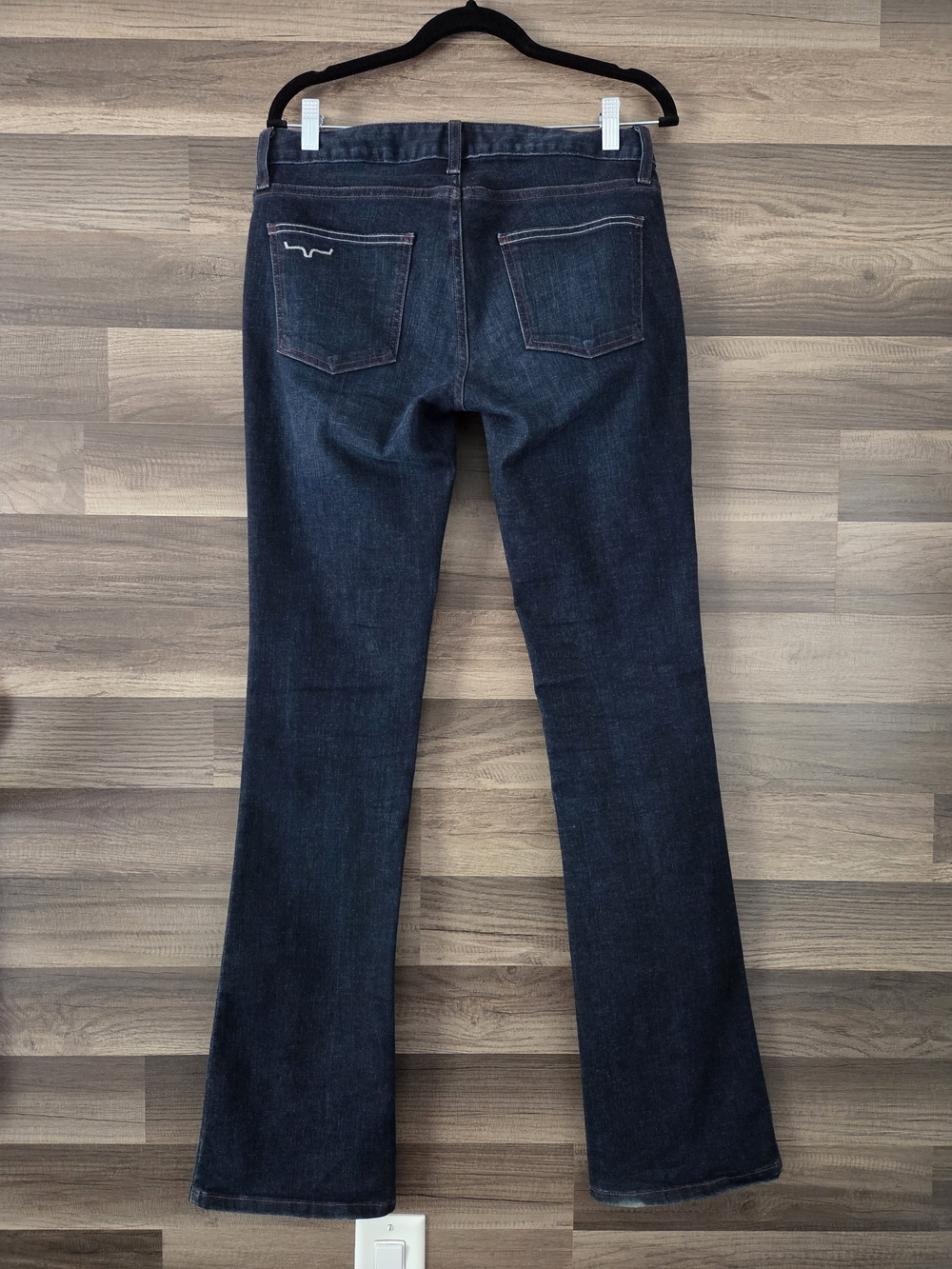 Kimes Ranch Audrey Dark Wash Low Rise Bootcut Jeans, Size 6/34 - Picture 4 of 7